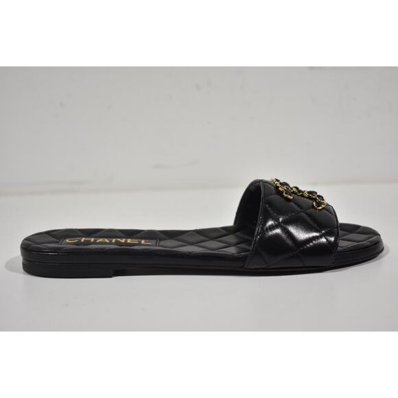 Chanel 23P Black Chain Gold CC Logo Quilted Mules Slide Sandal Slip On Flat 37 - Picture 2 of 12